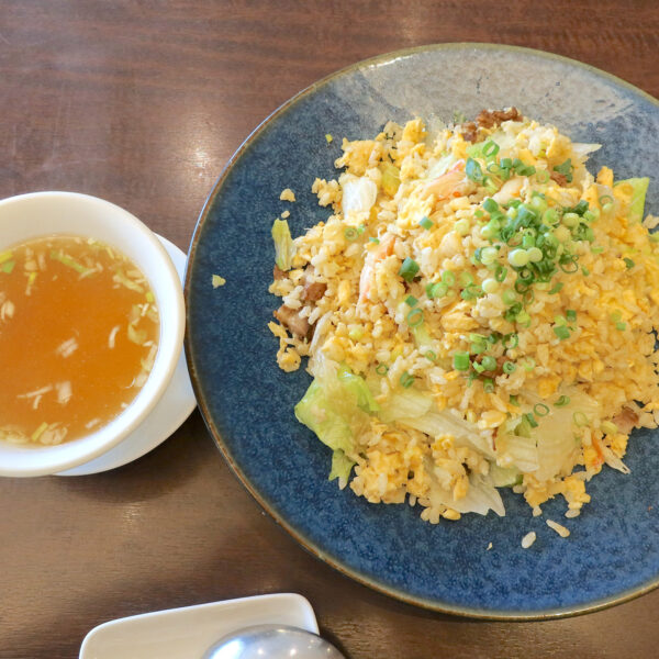 蟹とレタスのチャーハン（1,540円）