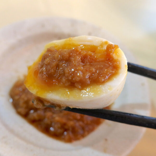 味玉にニンニク味噌