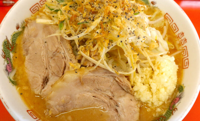 那覇「赤ひげラーメン」の限定・うまネギ味噌ラーメンはいろんな辛さが美味しい味噌ラーメン