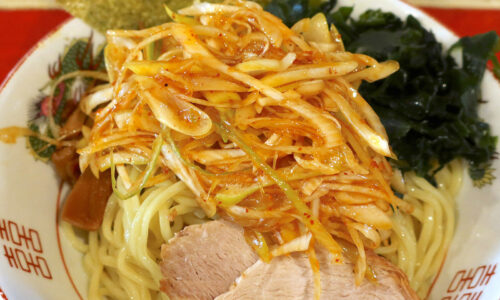 宜野湾「麺と飯ソウハチヤ がろんちゃん店」で限定・背脂辛味噌ネギつけ麺 200g