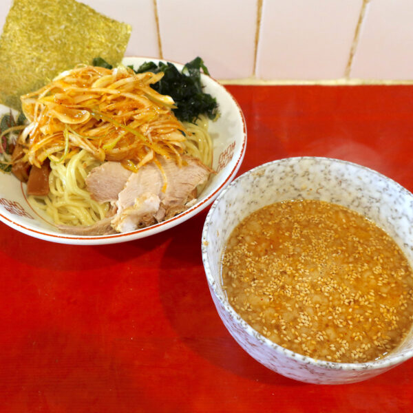 背脂辛味噌ネギつけ麺（1,200円）