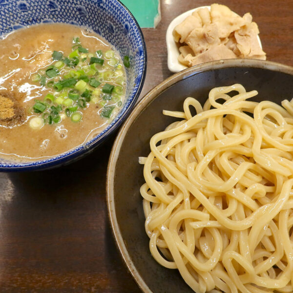 濃厚豚骨魚介三代目つけ麺(1,100円)+豚バラ(220円)