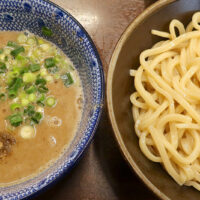 那覇・真嘉比「夢ノ弥」で濃厚豚骨魚介三代目つけ麺＋豚バラ