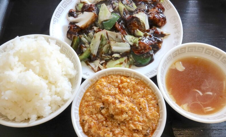 ニューオープン! 「東町中華 沖華」でホイコーロー定食+ミニ麻婆豆腐