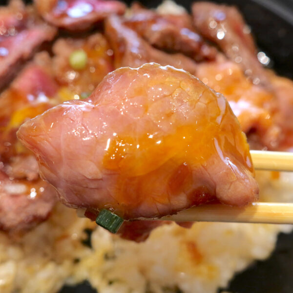 卵黄はローストビーフとの相性良し