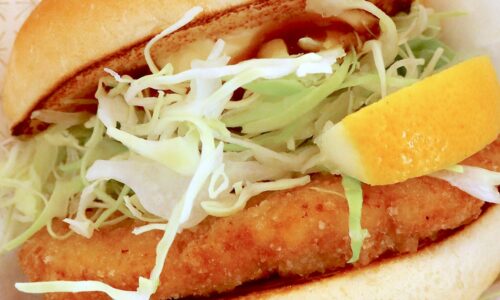 「モスバーガー」の新作・和風旨だれのとり竜田バーガー&イートイン限定・ふんわりスフレパンケーキ