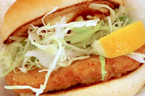 「モスバーガー」の新作・和風旨だれのとり竜田バーガー＆イートイン限定・ふんわりスフレパンケーキ