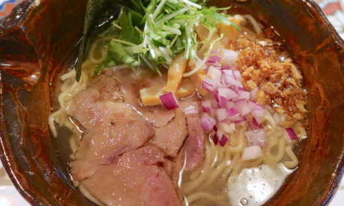 那覇・松尾「麺屋おがわら」で塩ラーメン＆チャーシュー丼セット