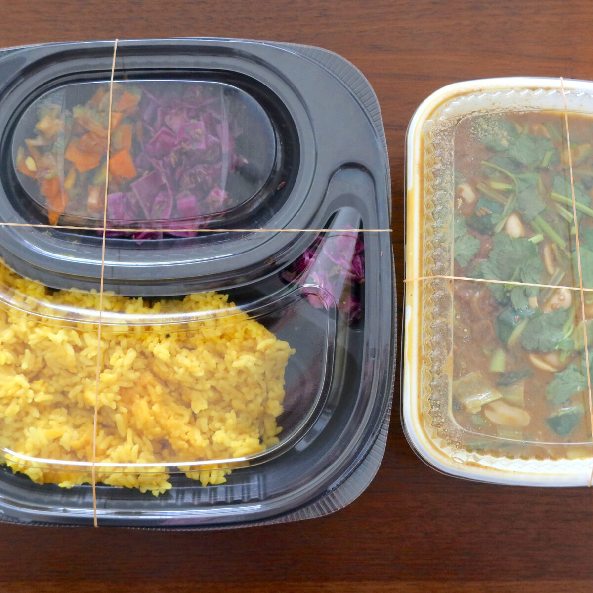 容器ふたつで到着！