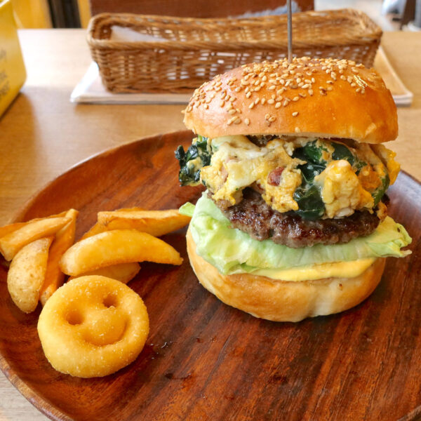 菜の花ベーコンバーガー（1.580円）