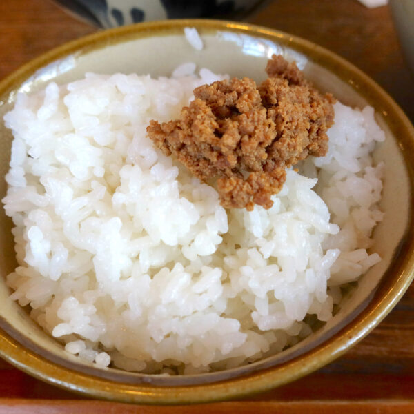 ごはんに味付けそぼろ