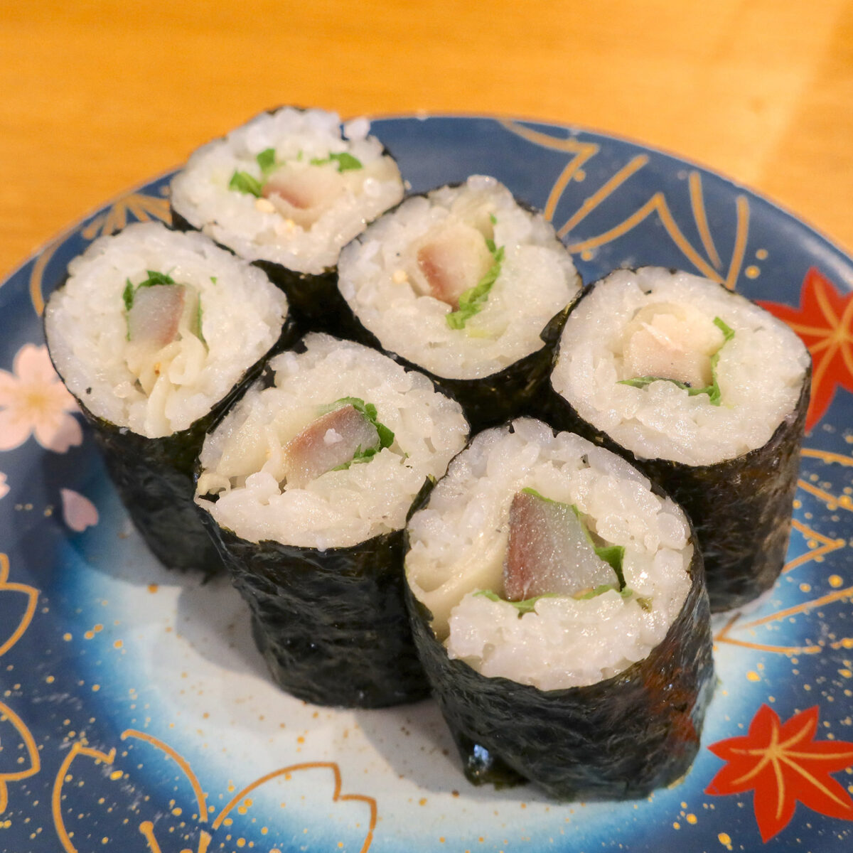 しめさばガリ巻（380円）