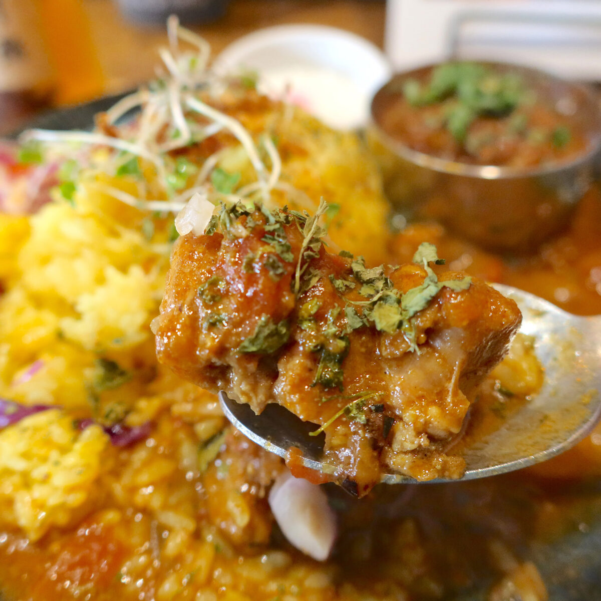 チキンは若鶏かな