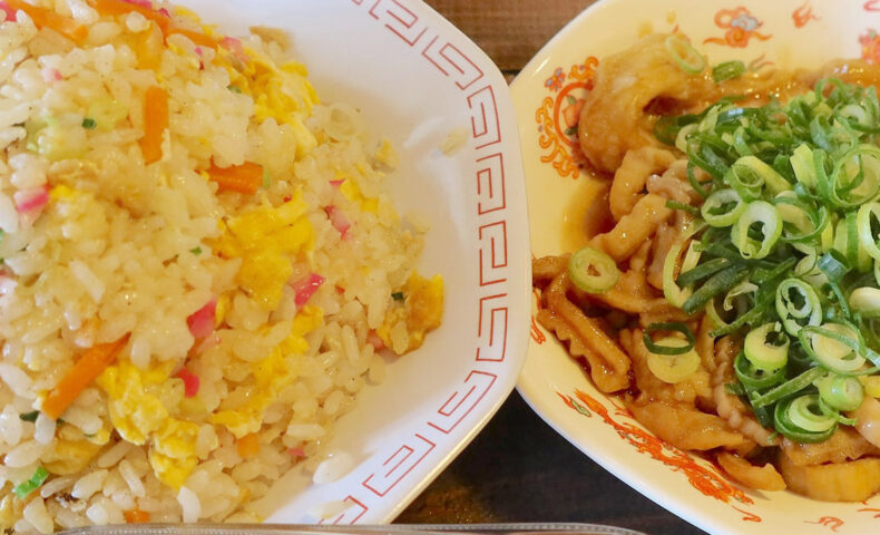宜野湾「久留米ラーメン 丸久」の焼き飯＆久留米ニンニク醤油ホルモンで勝手にホルモンかけチャーハン