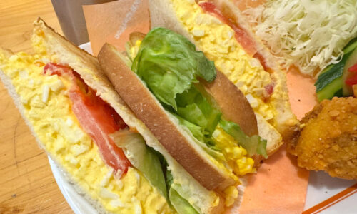 北谷「コメダ珈琲」で昼コメプレート! たまとまレタスサンド&アイスコーヒー