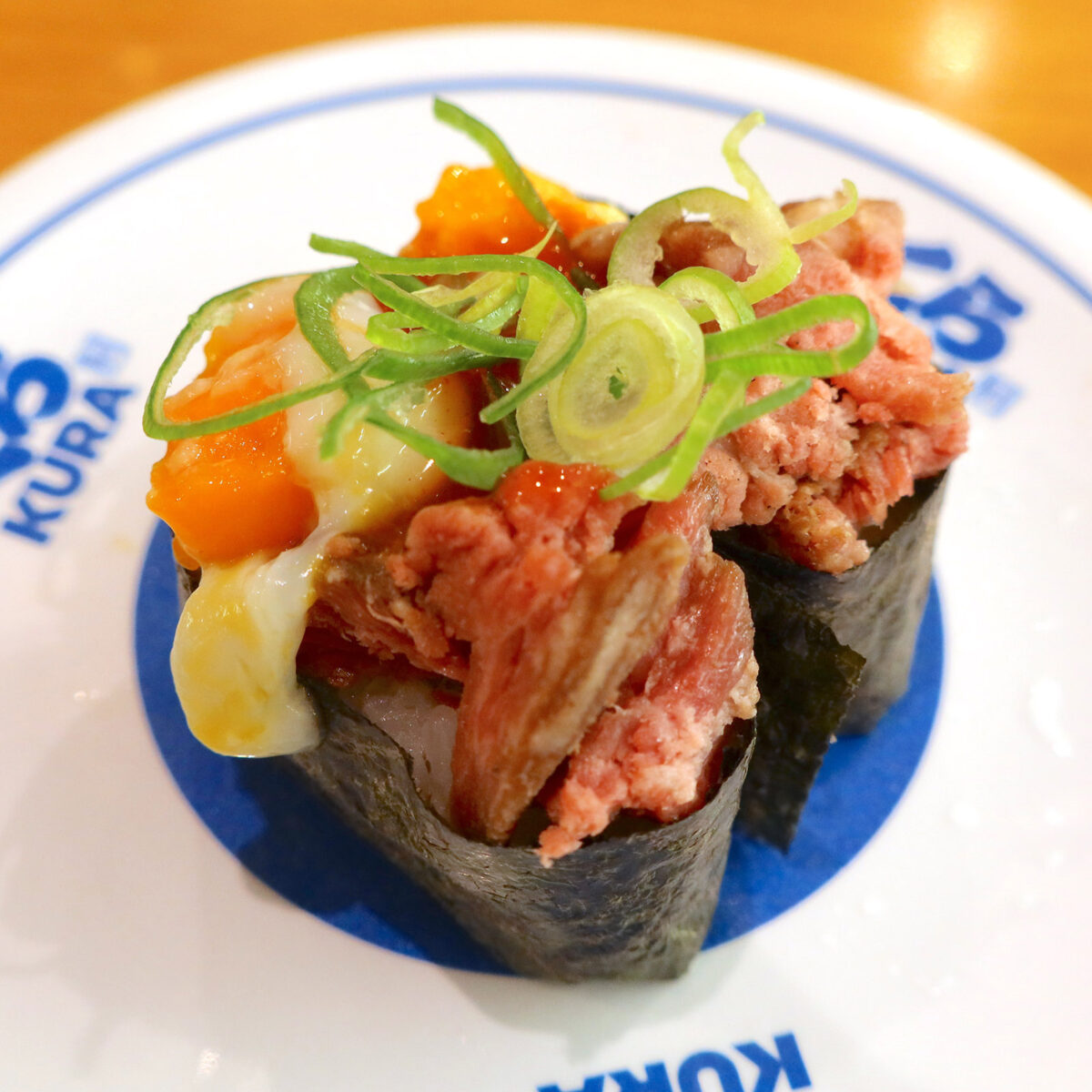 牛ユッケ（190円）