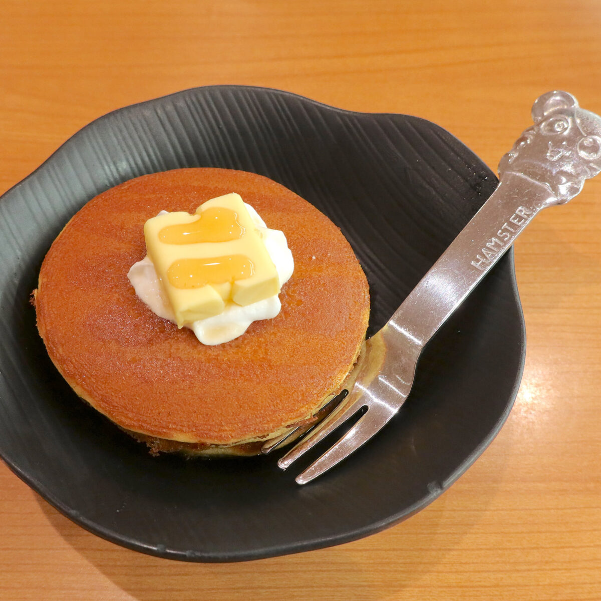 クラシックパンケーキ（290円）