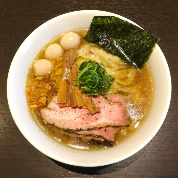 トリュフオイル香る鯛煮干塩蕎麦 並（1,100円）＋極太手揉み麺（50円）＋レア焼豚（200円）