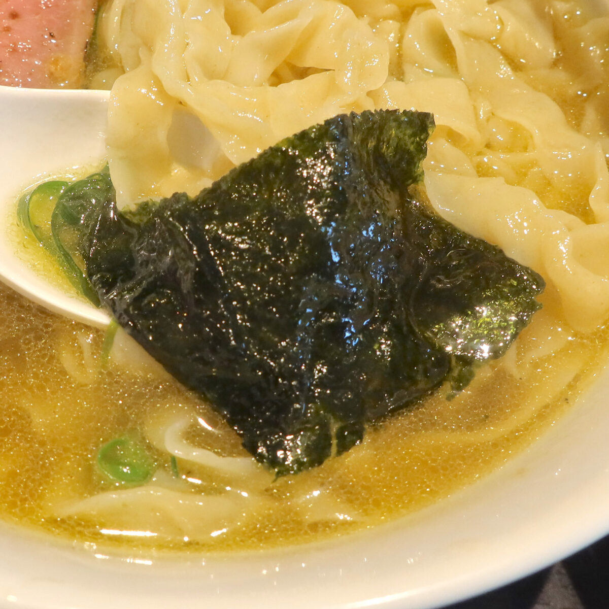 海苔もオイルを吸っていい感じ