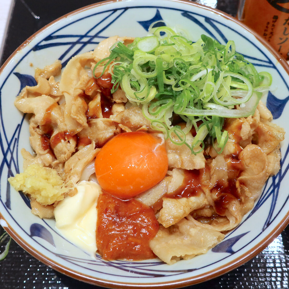 辛味噌、マヨ添え 結構カラフル