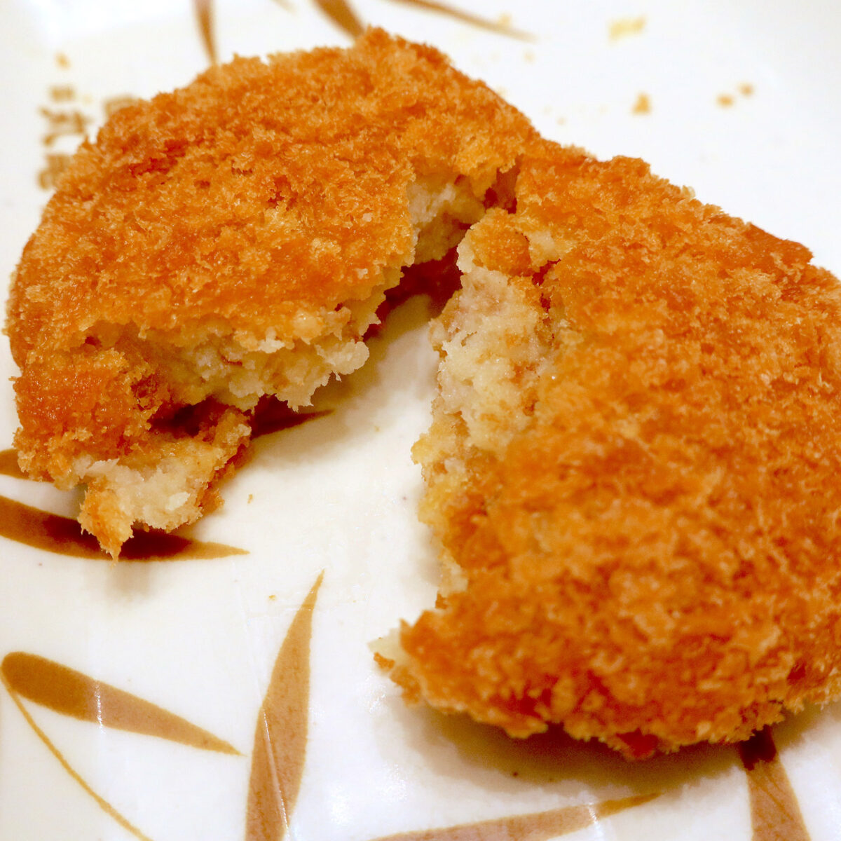 至って普通のコロッケ