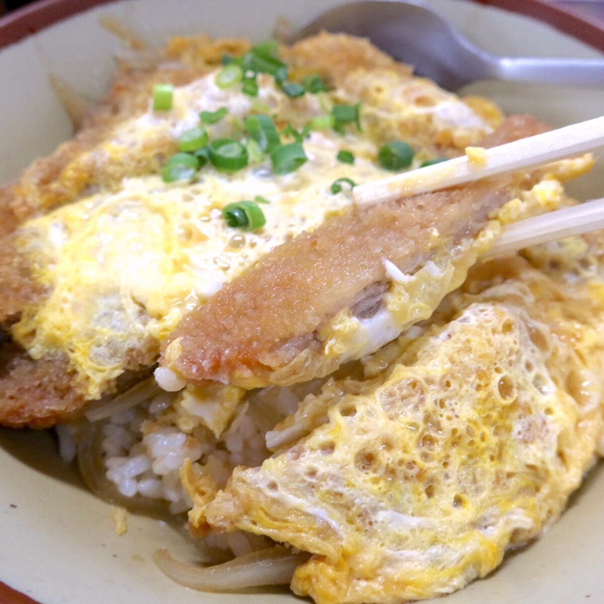 沖縄トンカツではある