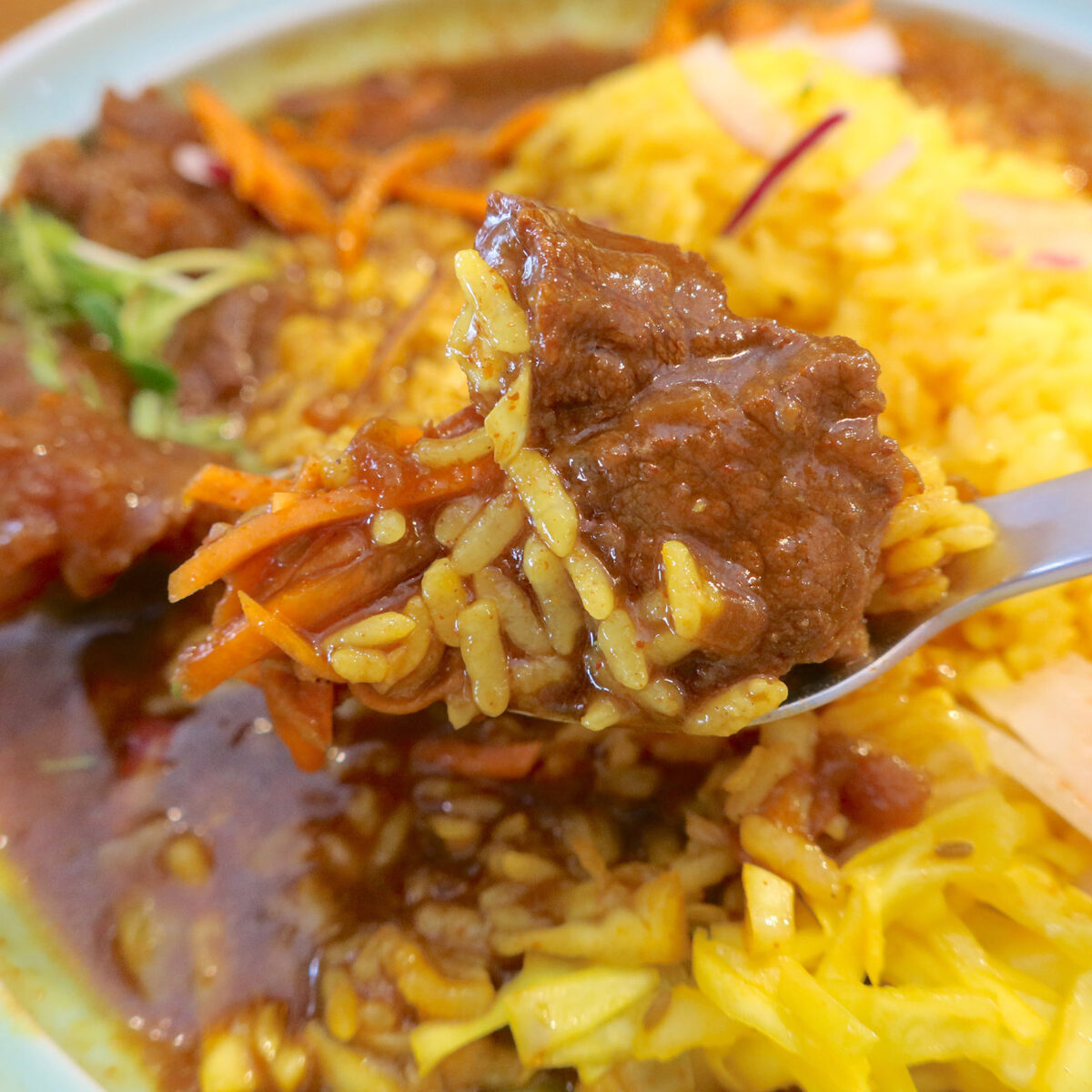 相変わらず濃くておいしい芳醇魯肉カレー