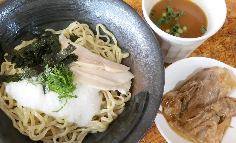 那覇「ゆうなみ 坂下店」の春夏季限定沖縄そば・とろろ冷やしそば＆軟骨ソーキ