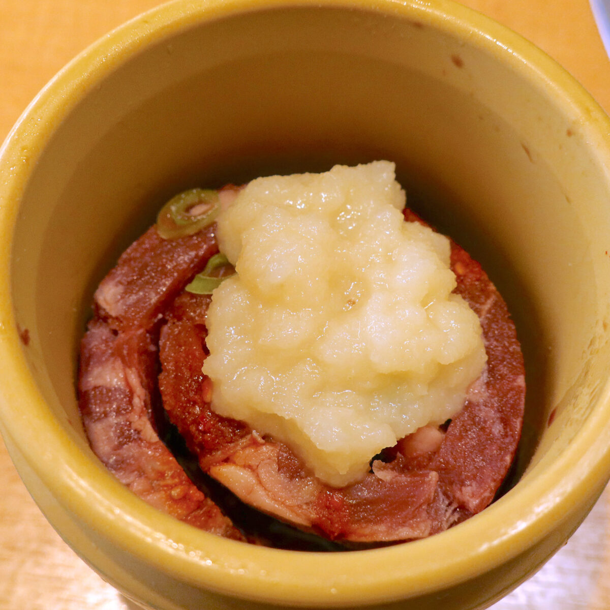 壺漬けドラゴンハラミにニンニク入れて