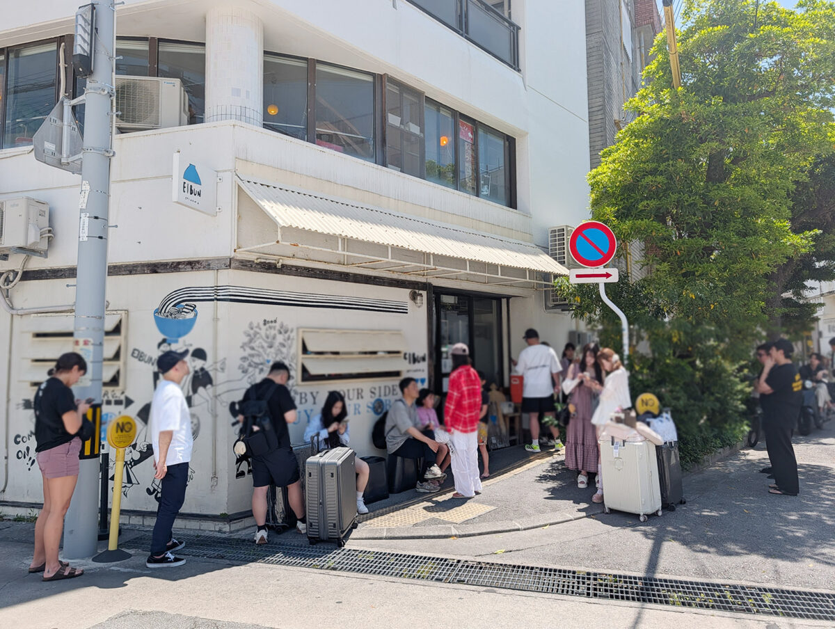 大人気の「OKINAWA SOBA EIBUN」