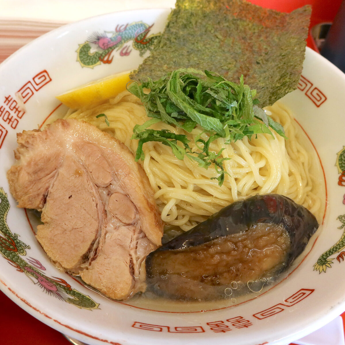 煮浸しの存在感