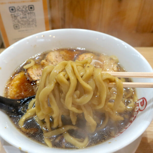極太麺がうまい！