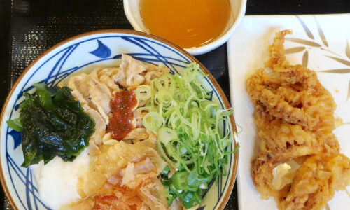 「丸亀製麺」の限定・梅とろろ豚しゃぶぶっかけ＋紫いかげそ＆うどーなつ抹茶