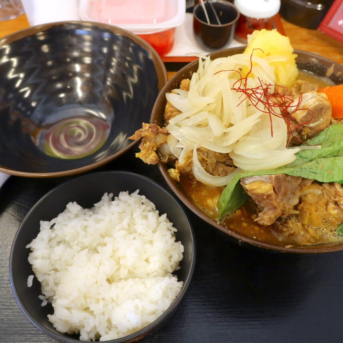 骨汁カレー 大(1,100円)
