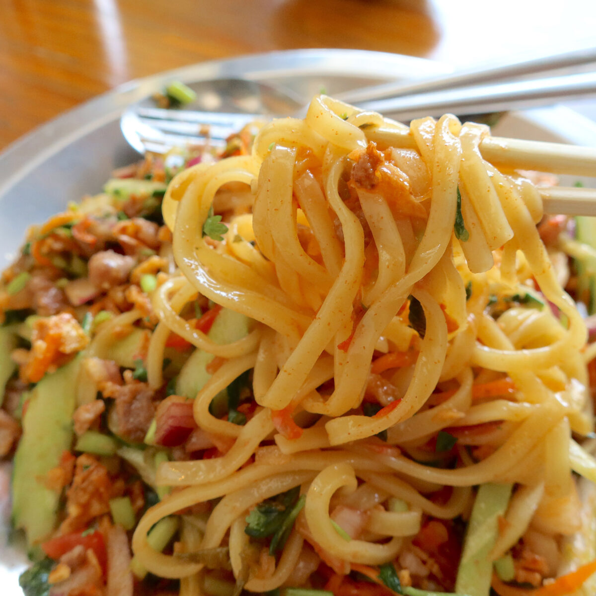 パスタ的な平打細麺