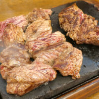 部位が選べるステーキ屋「やっぱりステーキ」でリーズナブルでヘルシーなサガリステーキ300g