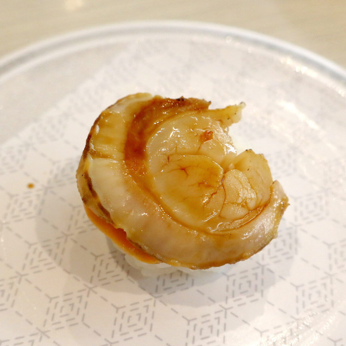 炙り北海道噴火湾産 大粒ほたて焦がし醤油（160円）