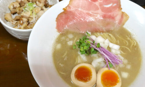 浦添「Ryukyu Ramen Apollo」で夏限定らーめん・化物祭＆チャーシュー丼
