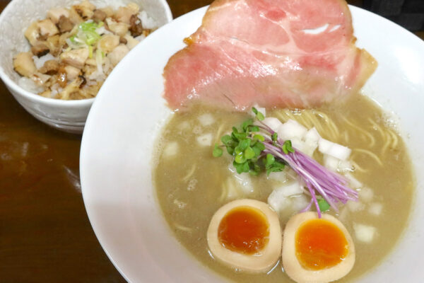 浦添「Ryukyu Ramen Apollo」で夏限定らーめん・化物祭＆チャーシュー丼