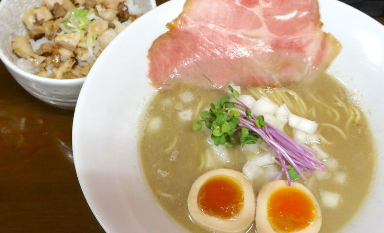 浦添「Ryukyu Ramen Apollo」で夏限定らーめん・化物祭＆チャーシュー丼