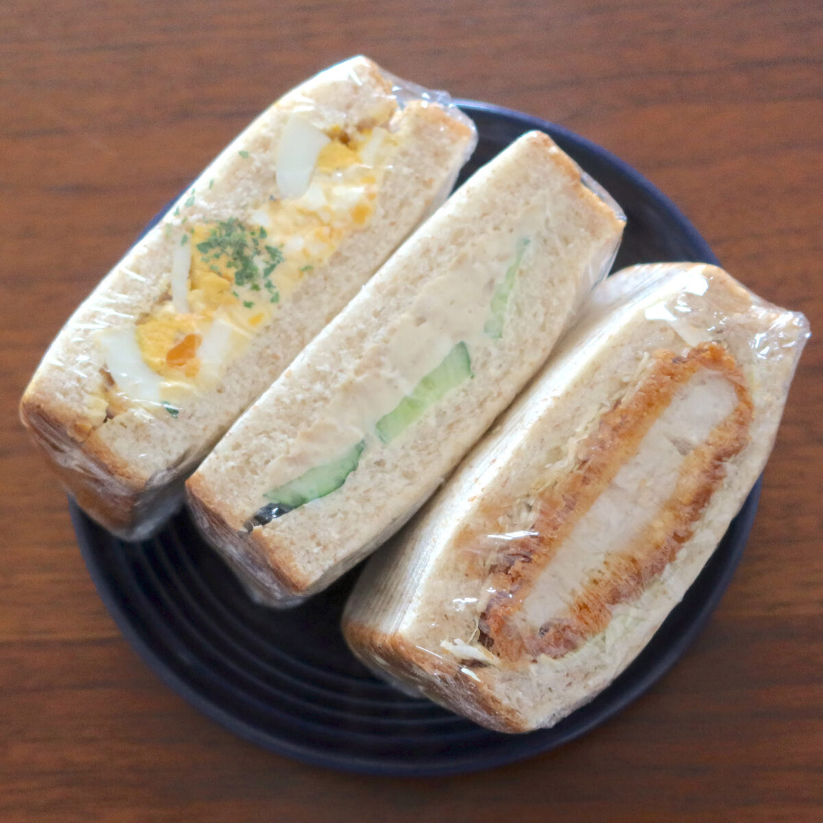 たまごサンド(180円)&ツナサンド(180円)&カツサンド(250円)