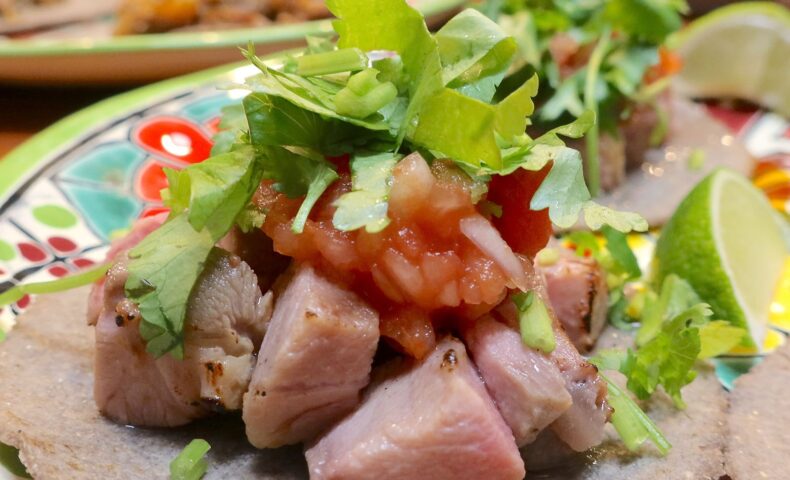 那覇「テキーラとタコスのお店 ブレーメン」のお得なワクワクセットでバルバコア＆子羊のロースト
