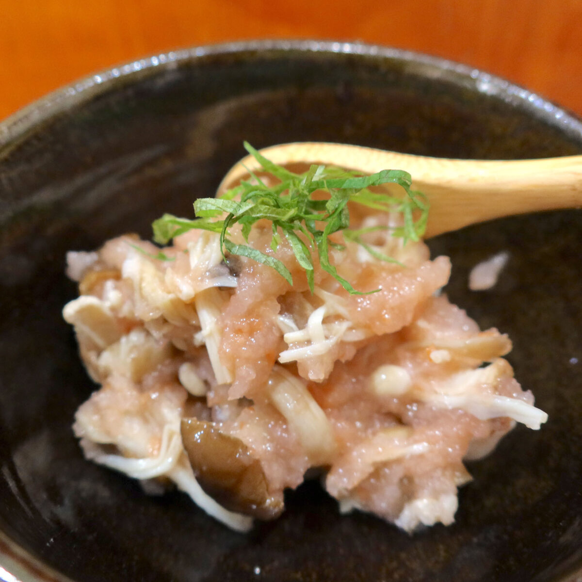 涼し気な梅おろし
