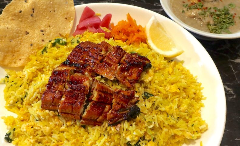 夏バテ知らずの完全食！「ONE TWO CURRY OKINAWA」でバスマティライス炒飯に鰻＆牡蠣トッピング