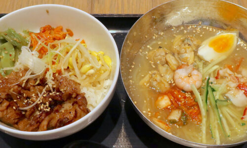 浦添・パルコシティ「オ肉ヤ」で海鮮れーめん&牛カルビ丼のハーフ&ハーフセット