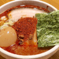ニューオープン! 美栄橋「麺処 井の庄 那覇」で辛辛魚らーめん+味玉
