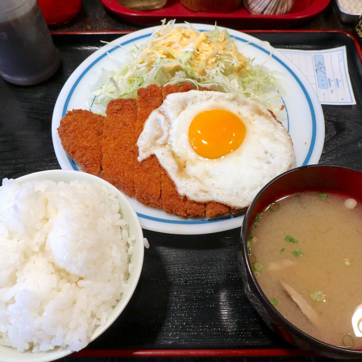 鶏カツ定食(750円)