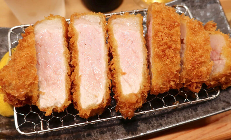 リニューアルオープン! 「炊き立て土鍋ごはん とんかつ太郎」で特上ロースかつ定食