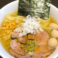 那覇「麺狂浪人 卍」でパッションフルーツが入った冷やし麺・煮干昆布水冷し麺、アゲイン！
