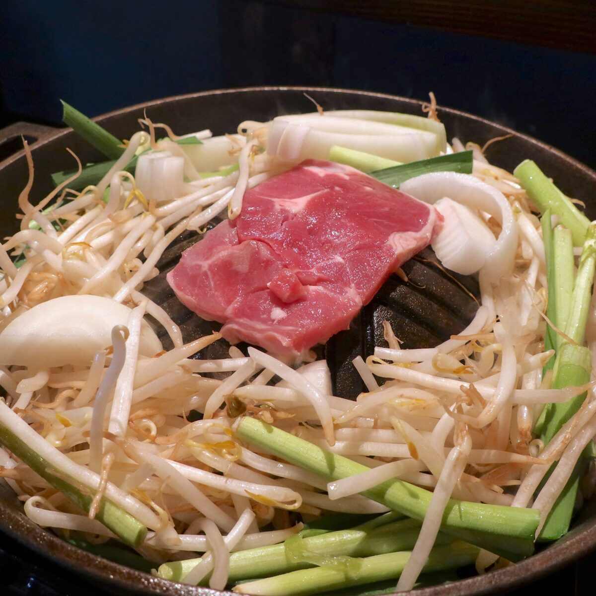 野菜とお肉を焼いていく